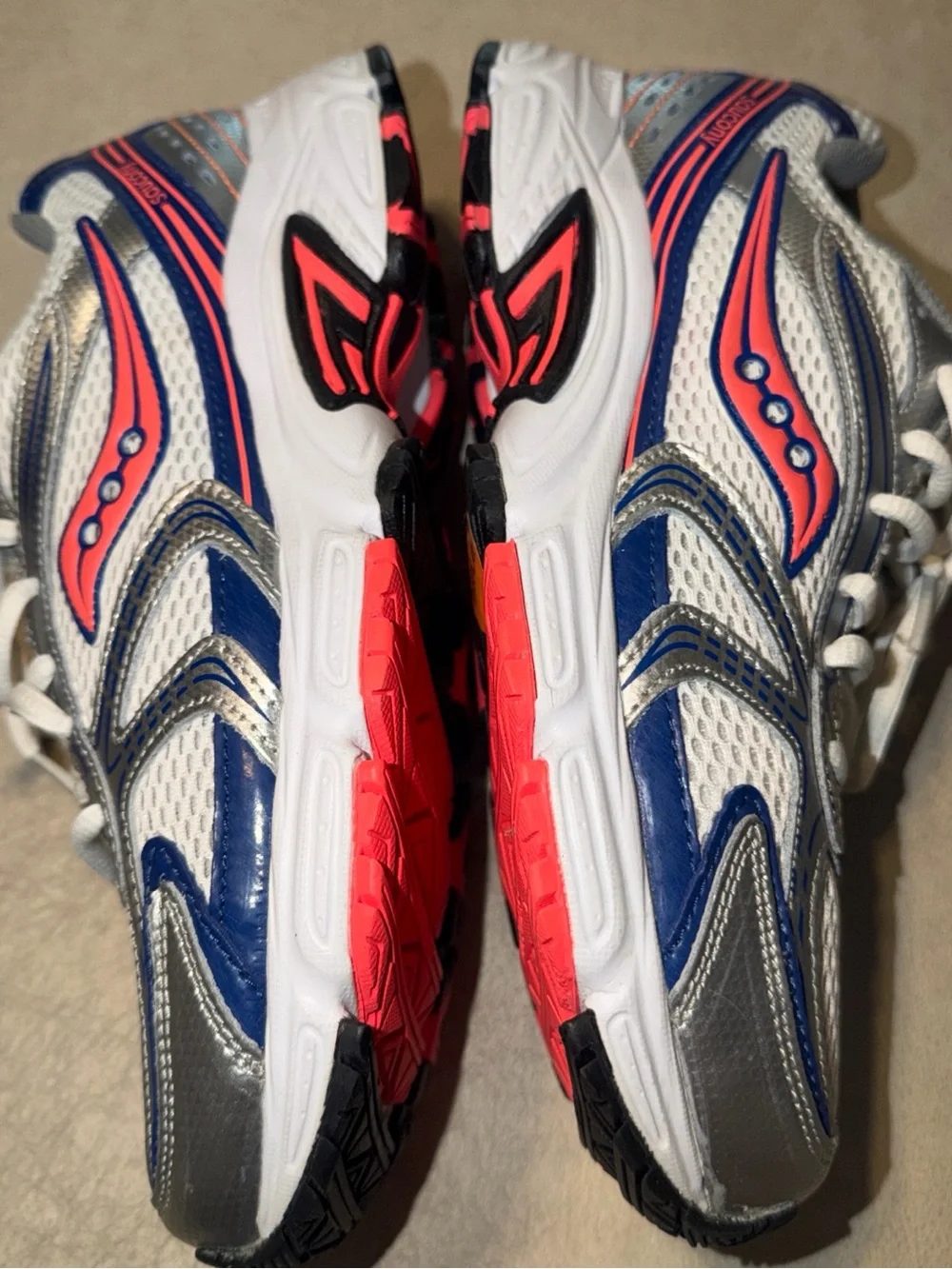 Saucony Women’s Oasis Run/Training Shoes White Blue Orange 15096-25 Size 10